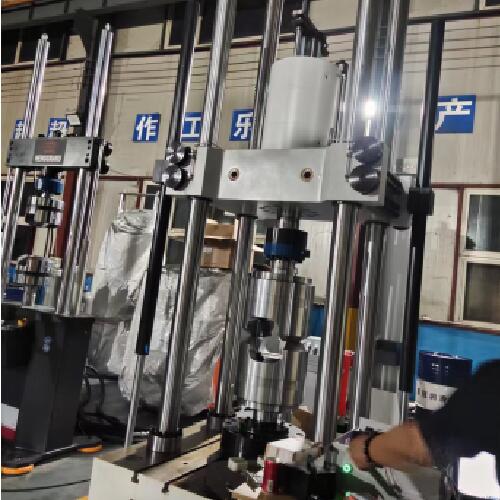 1液壓緩沖器綜合測試系統2.jpg